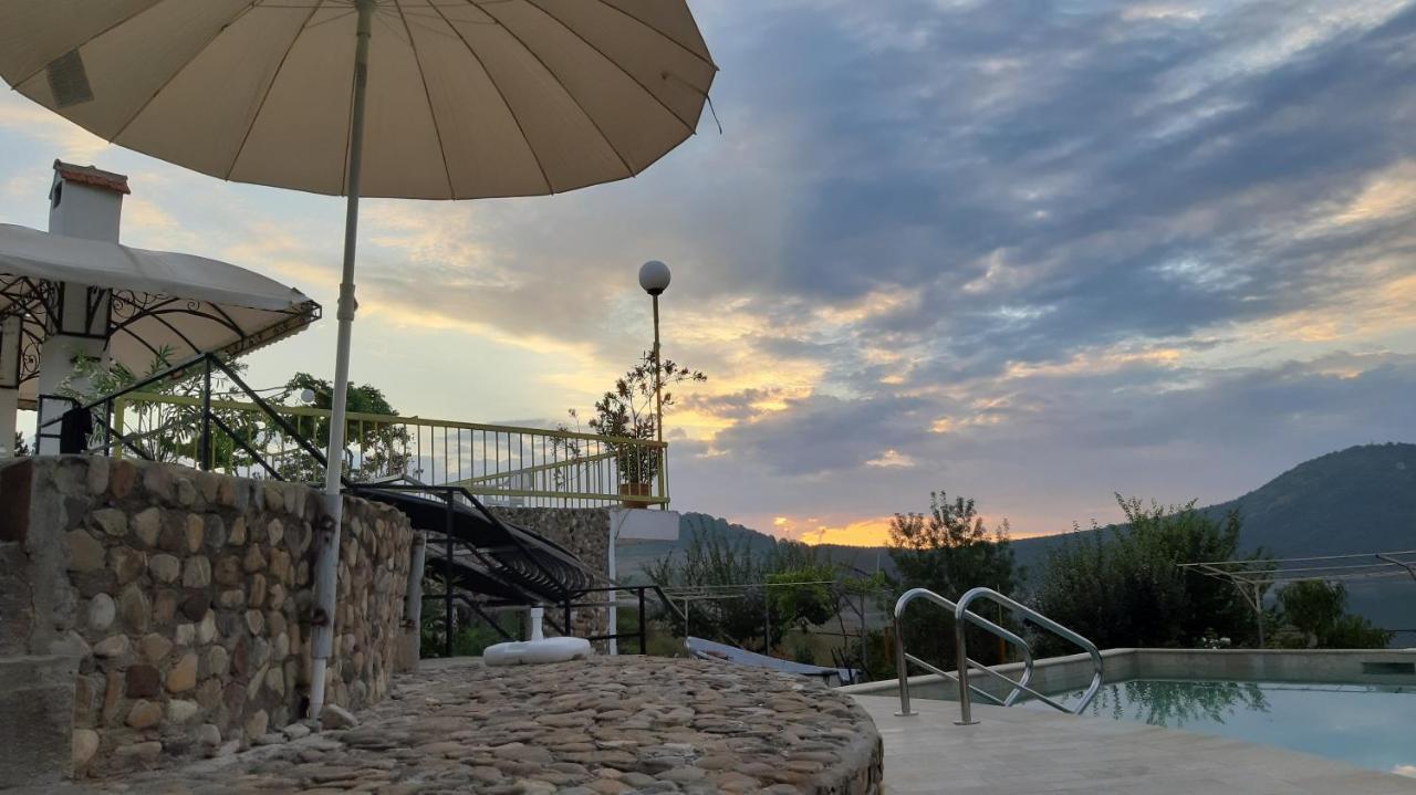 Family Hotel Belvedere Dulgopol Екстер'єр фото