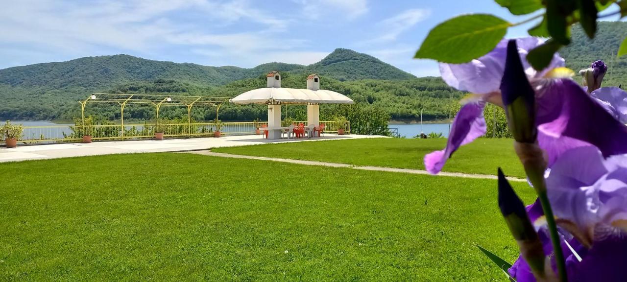 Family Hotel Belvedere Dulgopol Екстер'єр фото